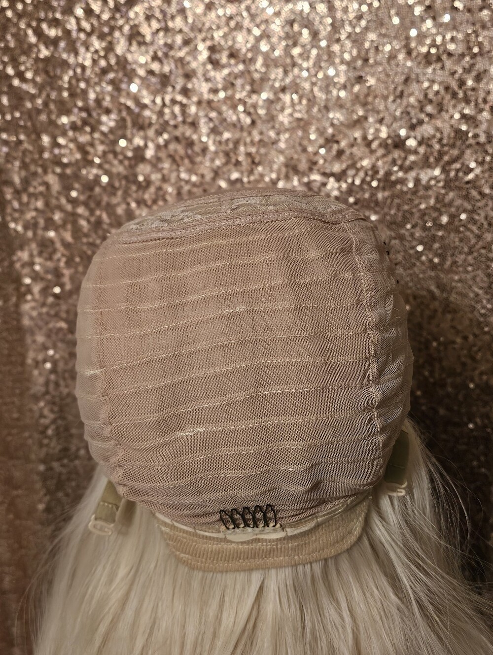 Lace Front Wig - Picture 6 of 6